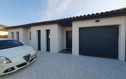 Maison T4 de plain-pied de 95 m² avec terrain