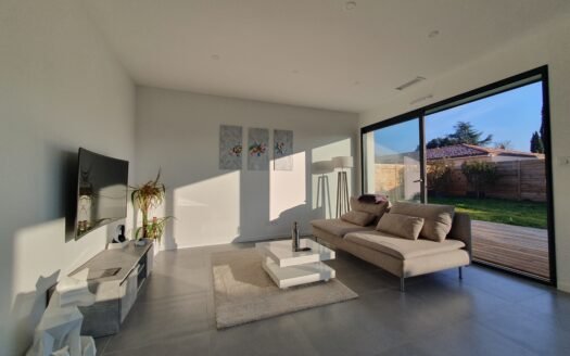 Maison T4 de plain-pied de 95 m² avec terrain